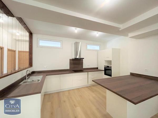 Appartement à louer 4 pièces 124.41m² Libourne (33500)