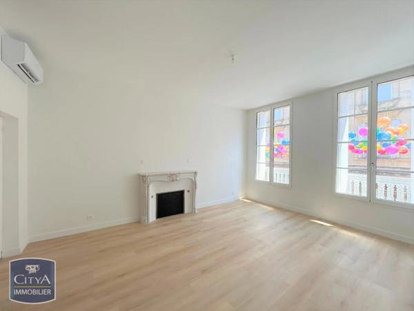 Appartement à louer 4 pièces 124.41m² Libourne (33500)