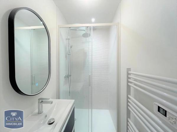 Appartement à louer 4 pièces 124.41m² Libourne (33500)
