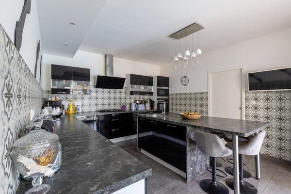 Maison à vendre 520 000 € Bruguières 7 p 215 m² DPE B