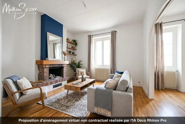 Ancienne maison du menuisier avec son atelier au coeur du village de Millery