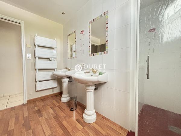 Maison familiale de plain-pied – 180 m² – Parc paysager de 3 000 m²