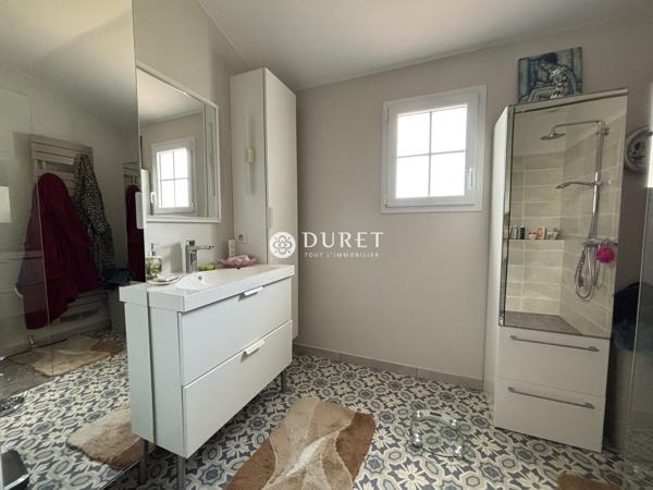 Maison familiale de plain-pied – 180 m² – Parc paysager de 3 000 m²
