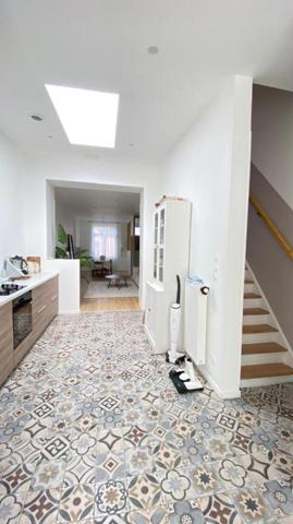 Maison 104m² entièrement rénovée avec goût ? Rue calme à Roubaix