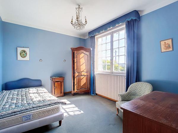 A vendre Maison Gan 7 pièces 154 m2 - possible 240 m2 habitable - garage 70 m2- terrain 4000 m² - vue Pyrénées