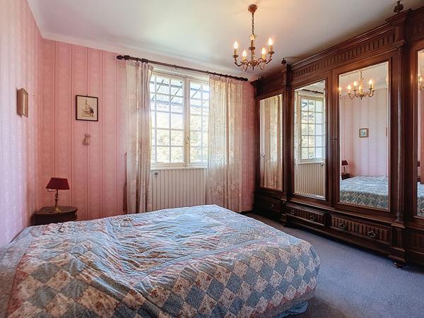 A vendre Maison Gan 7 pièces 154 m2 - possible 240 m2 habitable - garage 70 m2- terrain 4000 m² - vue Pyrénées