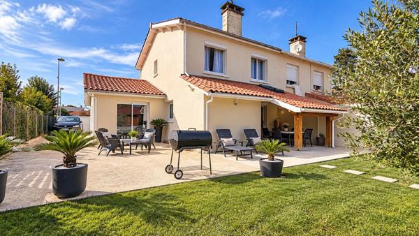 Maison familiale 4 chambres avec suite parentale, jardin et aucun travaux
