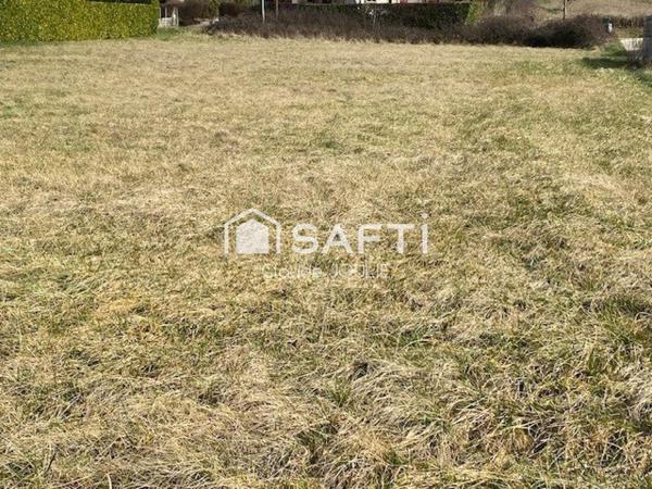 Terrain viabilisé de 2266 m² à VILLEFRANCHE de ROUERGUE