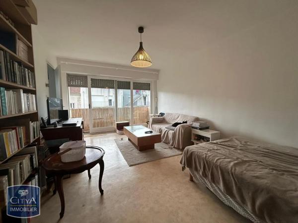Appartement à louer 1 pièce 32.85m² Brive-la-Gaillarde (19100)