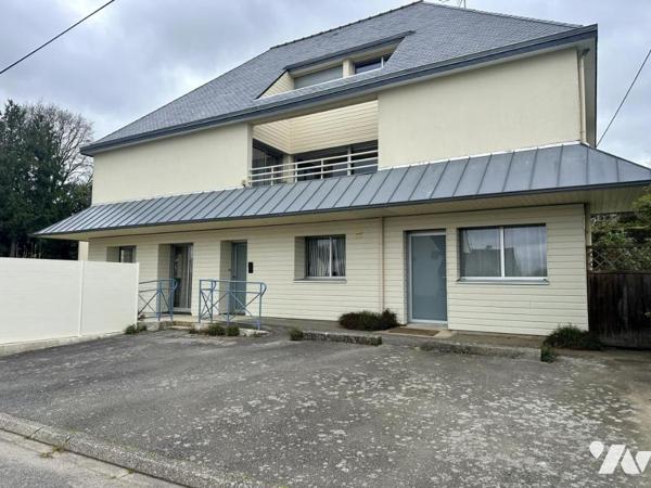 À Vendre à Réguiny Maison située à pied des commodités et services et à 35 minutes de Vannes
