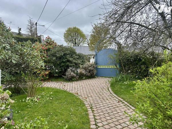 À Vendre à Réguiny Maison située à pied des commodités et services et à 35 minutes de Vannes