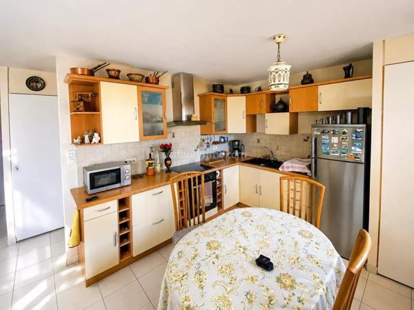 Vente                                                      Appartement
                        
                     3 pièces                      70 m2                     à Colmar