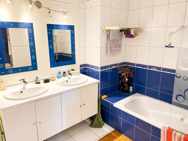 Vente                                                      Appartement
                        
                     3 pièces                      70 m2                     à Colmar