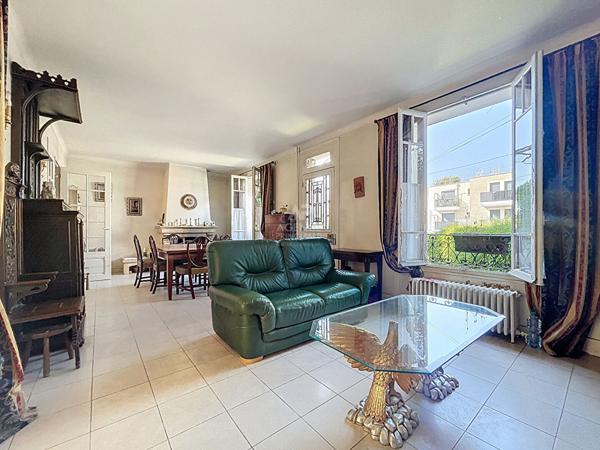 Maison CHATOU 5 pièces €439 000 ** - Référence 161516