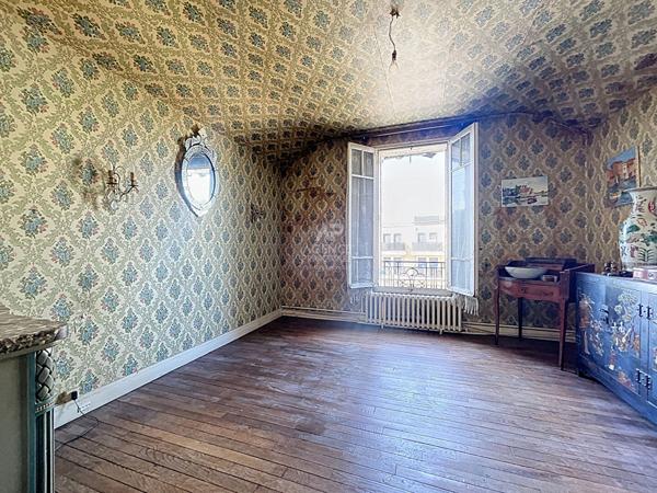 Maison CHATOU 5 pièces €439 000 ** - Référence 161516