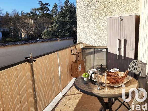 Appartement 1 pièce de 24 m² à Gréoux-les-Bains (04800)