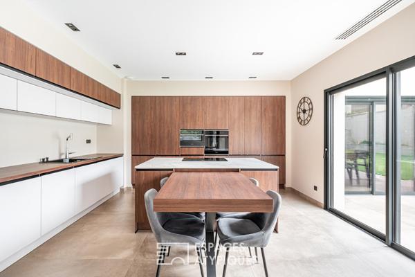 Maison contemporaine de plain-pied aux prestations haut de gamme à Montmerle-sur-Saône