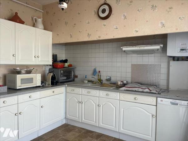 APPARTEMENT AVEC BALCON