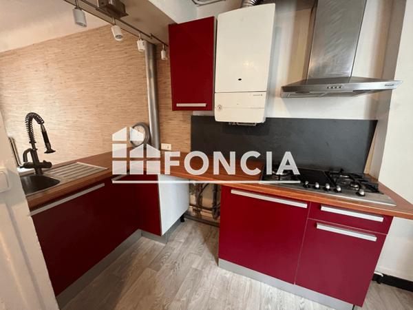 Location Appartement 3 pièces 52.77 m² - 60 RUE EMILE GUICHENNE Pau 64000