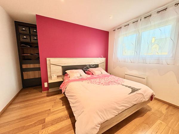 Maison de plain-pied à Montreuil-Juigné - 3 chambres - jardin - garage