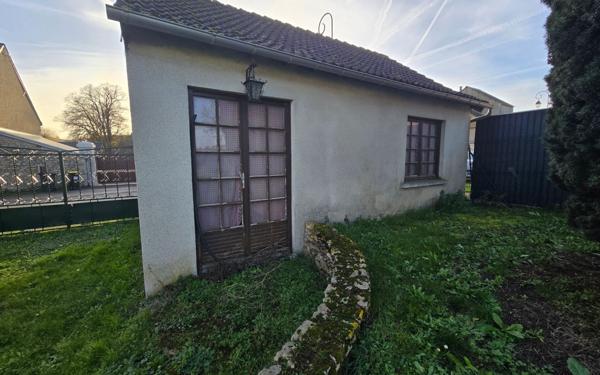 Maison à vendre    5 pièces •  Artenay