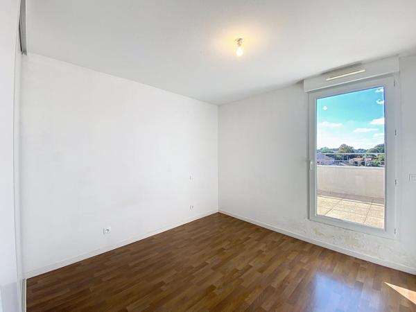 T3 avec ascenseur, 2 terrasses et 2 parkings