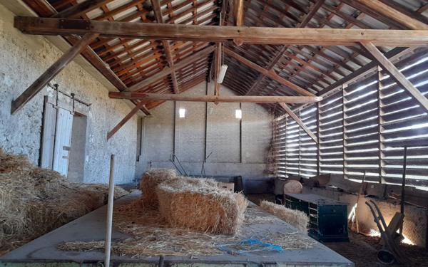 Maison à vendre    1 pièce •  Valensole