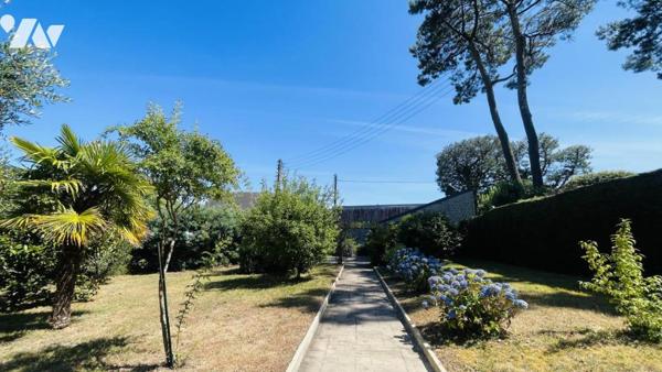 A LA TRINITÉ-SUR-MER (56470) – MAISON DE PLAIN-PIED AVEC POTENTIEL D’AGRANDISSEMENT