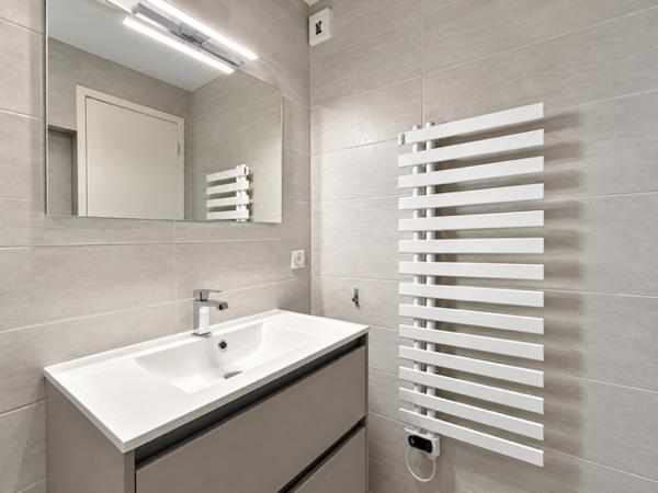 BRETIGNY-SUR-ORGE - APPARTEMENT DUPLEX F3 - 90 m2 au sol - Hauteur Cathédrale - Excellent état - Petite réside
