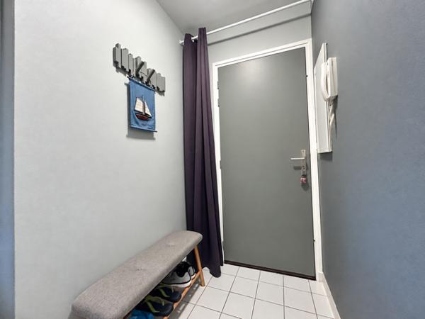 BRETIGNY-SUR-ORGE - APPARTEMENT DUPLEX F3 - 90 m2 au sol - Hauteur Cathédrale - Excellent état - Petite réside