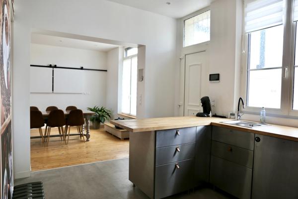 Maison à vendre 4 pièces, sous sol, cave, garage, atelier, + studio à amenager, sur une parcelle de 285m2 à REIMS (51)