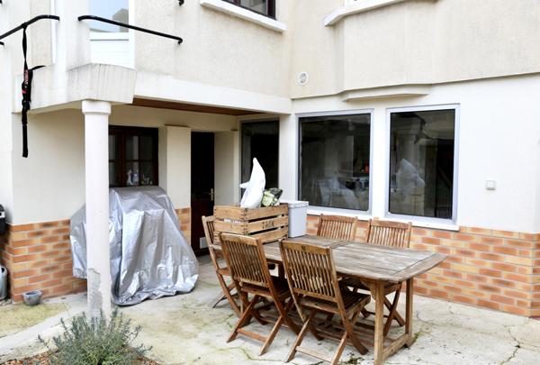 Maison à vendre 4 pièces, sous sol, cave, garage, atelier, + studio à amenager, sur une parcelle de 285m2 à REIMS (51)