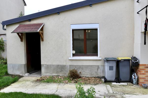 Maison à vendre 4 pièces, sous sol, cave, garage, atelier, + studio à amenager, sur une parcelle de 285m2 à REIMS (51)