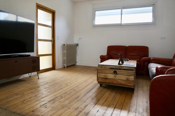 Maison à vendre 4 pièces, sous sol, cave, garage, atelier, + studio à amenager, sur une parcelle de 285m2 à REIMS (51)