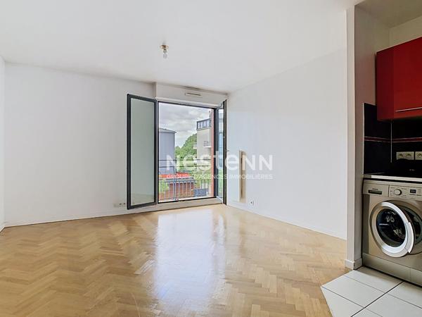Appartement 2 pièces à louer à Issy-les-Moulineaux - 34.65 m², balcon, parking