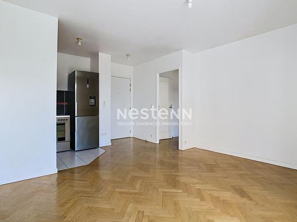 Appartement 2 pièces à louer à Issy-les-Moulineaux - 34.65 m², balcon, parking