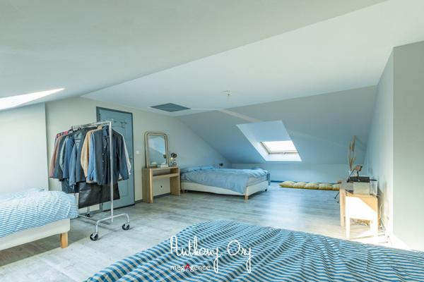 Maison à VIRE NORMANDIE, 14500 - 6 pièces 201m²