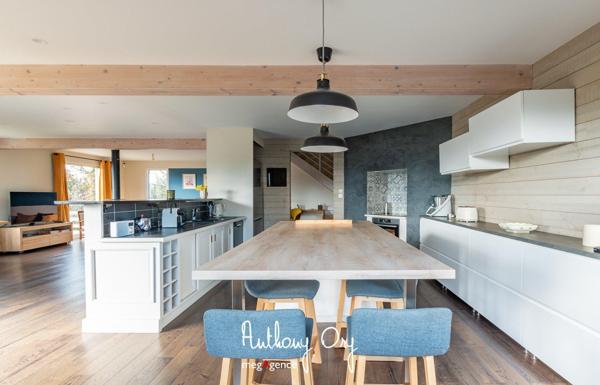 Maison à VIRE NORMANDIE, 14500 - 6 pièces 201m²