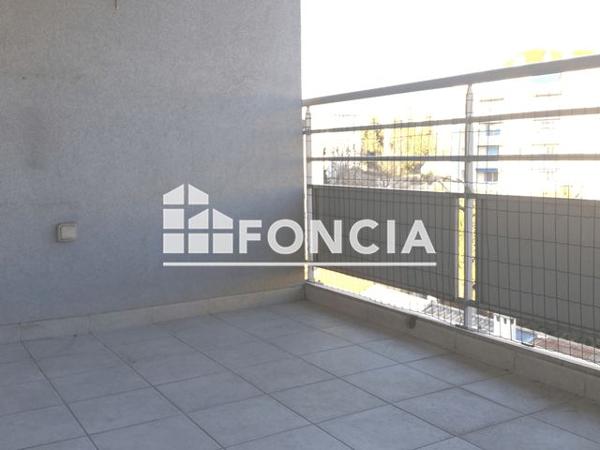 Location Appartement 3 pièces 59.82 m² - 26 AVENUE COROT Marseille 13013