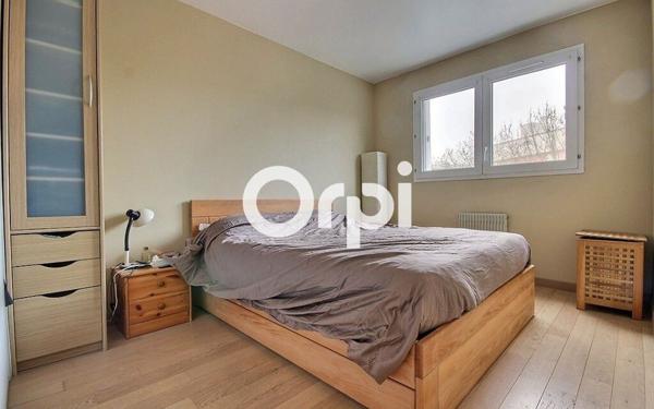 Appartement à vendre    3 pièces • 60,64 m2 Élancourt