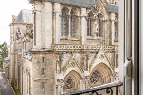 A VENDRE NANTES SAINT-CLEMENT TYPE 1 BIS CALME ET LUMINEUX