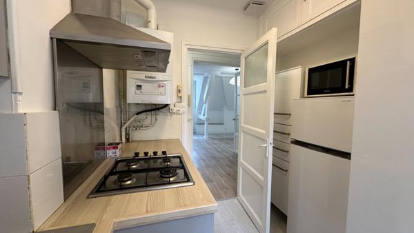 Appartement à vendre de 4 pièces principales en centre ville de Compiègne
