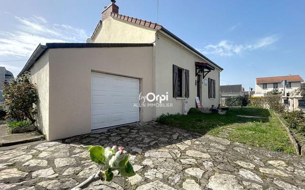 Maison à vendre    3 pièces •  Montluçon