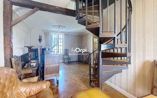 Maison à vendre    3 pièces •  Montluçon