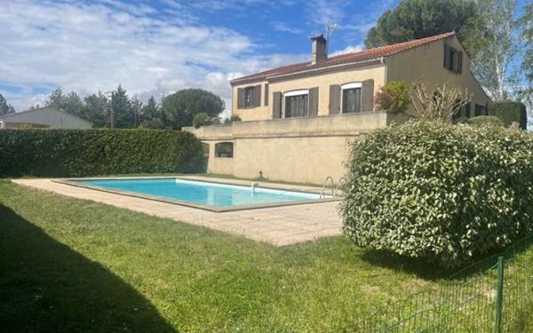 Maison à vendre    5 pièces •  Castres