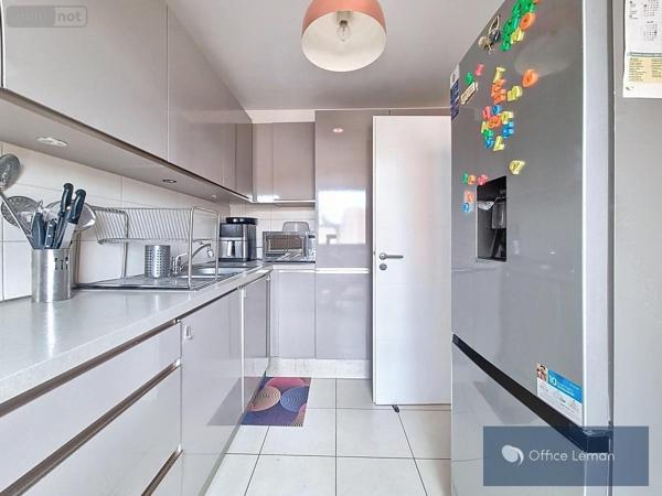 Appartement à vendre à Ferney-Voltaire dans l'Ain (01210), ref : 01047-820