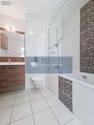 Appartement à vendre à Ferney-Voltaire dans l'Ain (01210), ref : 01047-820
