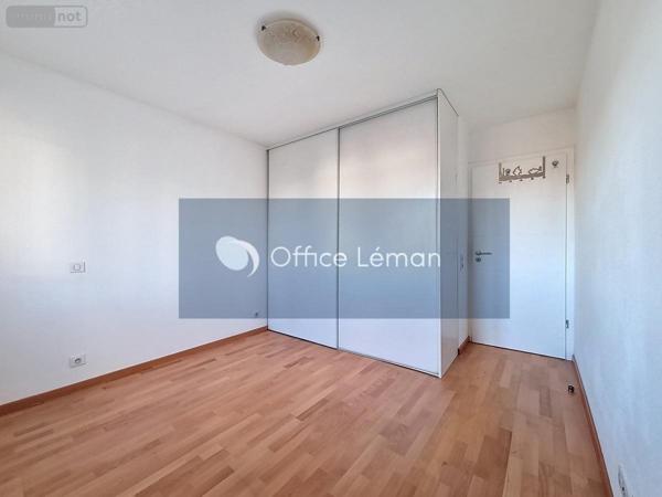 Appartement à vendre à Ferney-Voltaire dans l'Ain (01210), ref : 01047-820