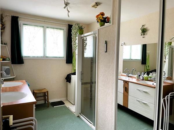 Maison de plain-pied T5 sous-sol complet