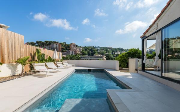 Maison à vendre    5 pièces • 118,60 m2 Cagnes-sur-Mer